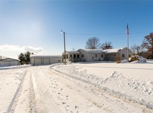 3574 N Center Point Rd, Toddville, IA 52341