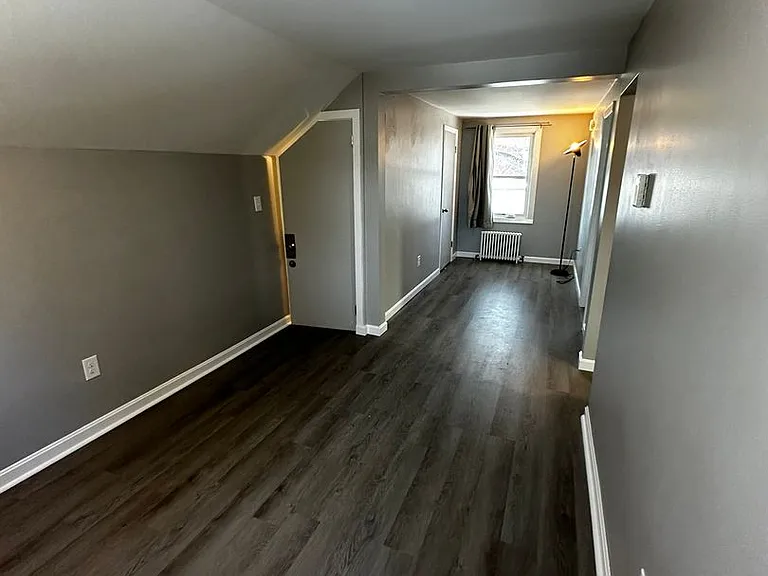 176 Park St — Photo 2