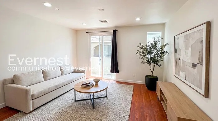 69 Ede Ln — Photo 2