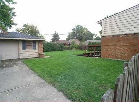 3rd image of 11766 Chattman Dr