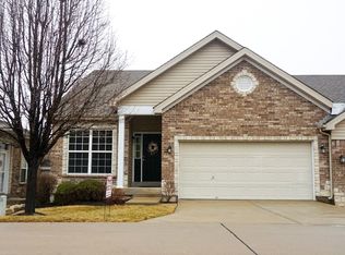 132 Baxter Commons Dr, Ballwin, MO