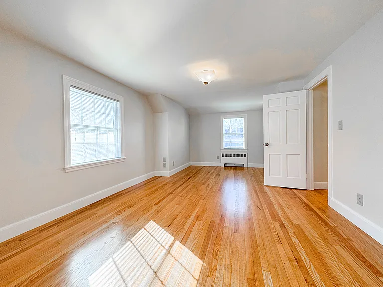 40 Walter St — Photo 24
