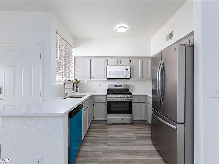7701 Himalayas Ave #204 — Photo 7