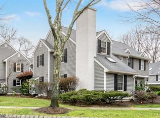 52 Countryside Dr, Basking Ridge, NJ 07920