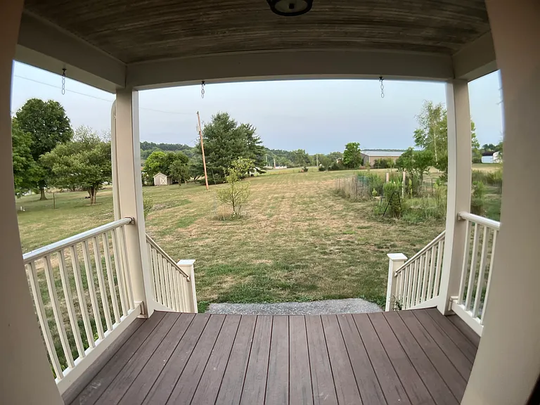 196 Old Town Rd — Photo 37