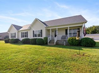 568 Faith Rd, Mooresville, NC 28115