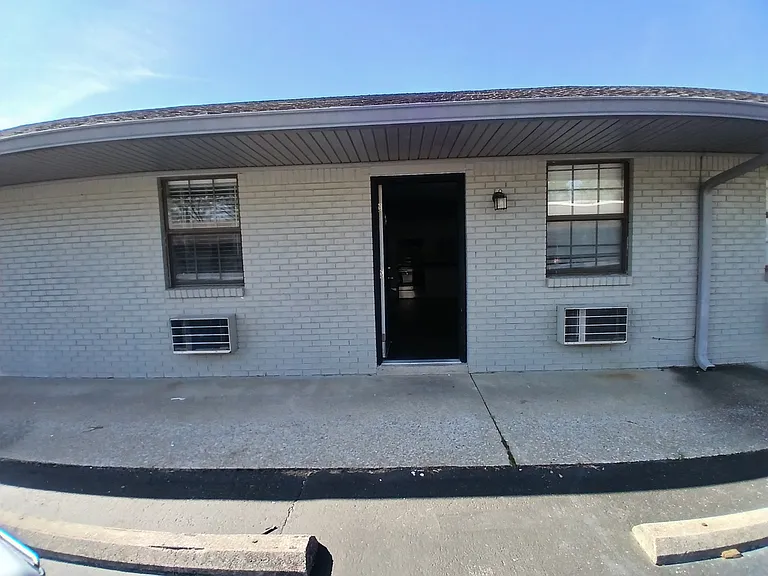 120 Walnut St #23 — Photo 8