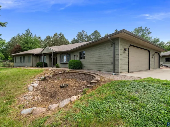 47604 Surrell St, Sioux Falls, SD 57104