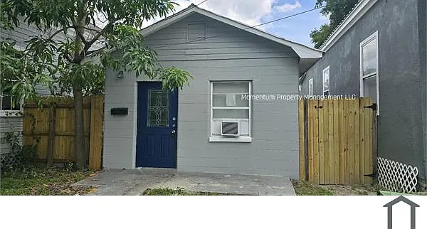 2909 N 17th St — Photo 2