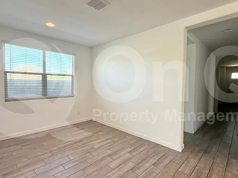1659 W Paseo Way — Photo 8