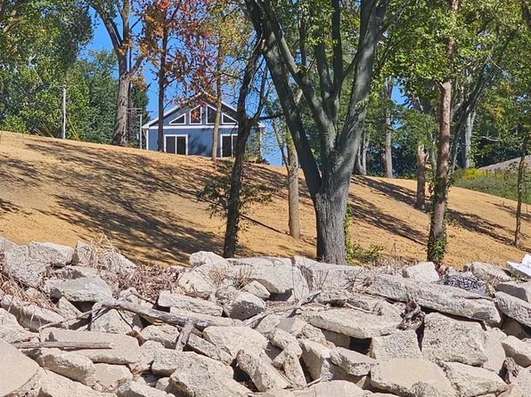 711 W Bloom Rd, Fremont, OH 43420