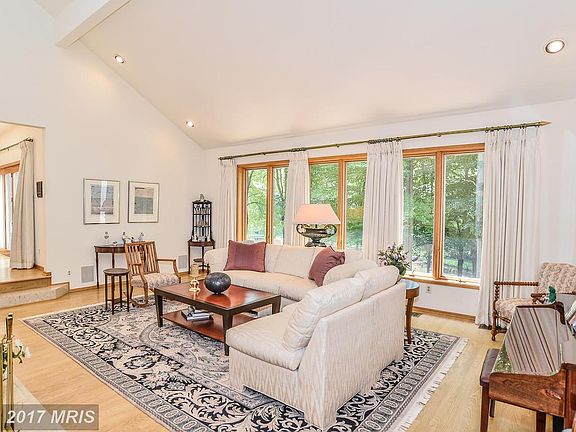 5th image of 514 Arnon Lake Dr