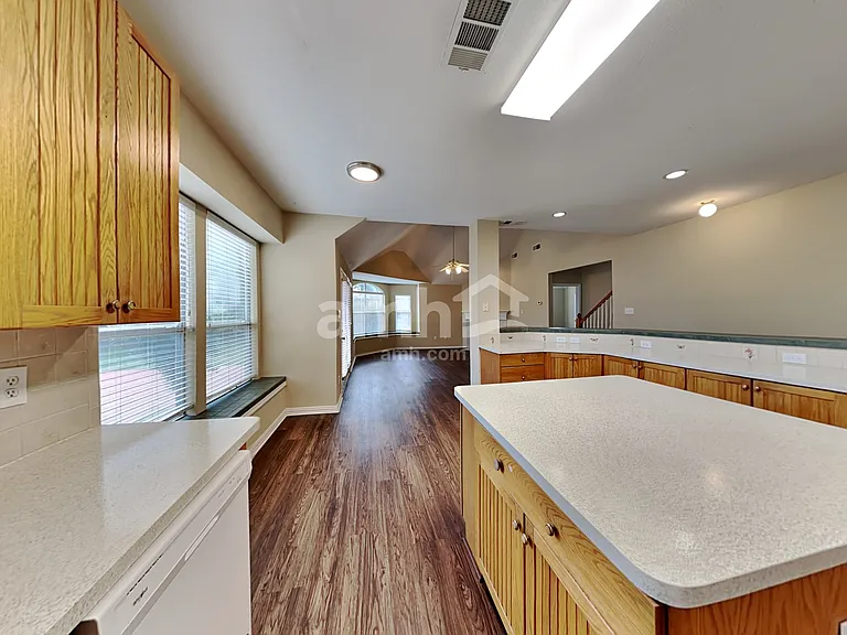 4308 Rebecca Ct — Photo 4