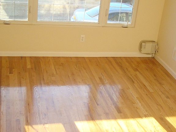 3rd image of 23 Doty Ave #House