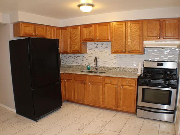 3rd image of 7037 S Harper Ave APT A