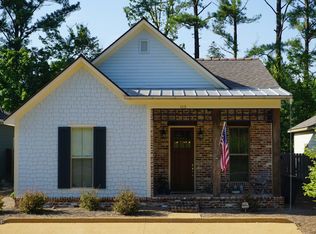 113 Cottage Ln, Starkville, MS 39759