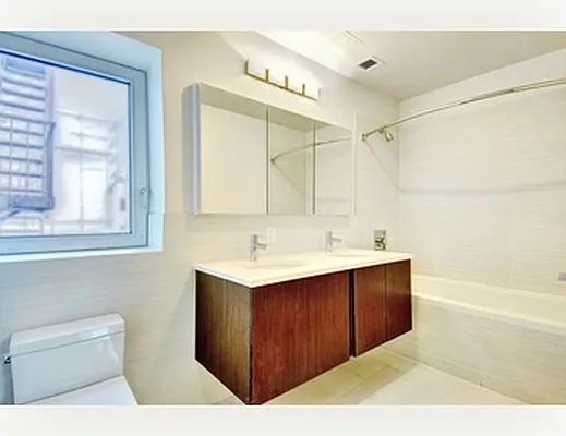 Rented by Nest Seekers International | media 65