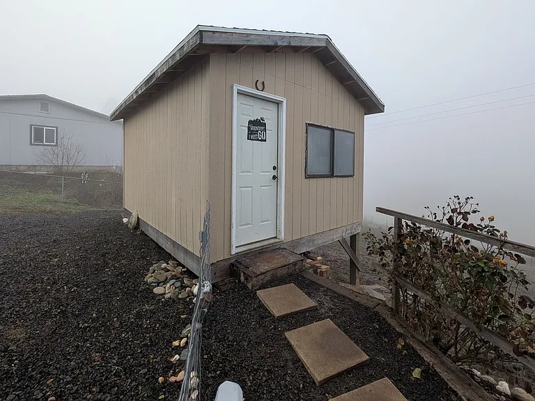 820 Crest Dr — Photo 28