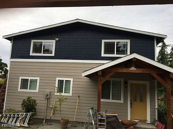2nd image of 5470 Hyada Blvd NE