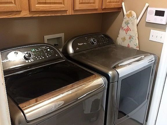 3rd image of 65 Crestpointe Dr