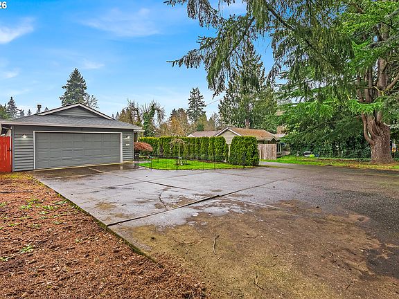 4th image of 3100 NE 54th St