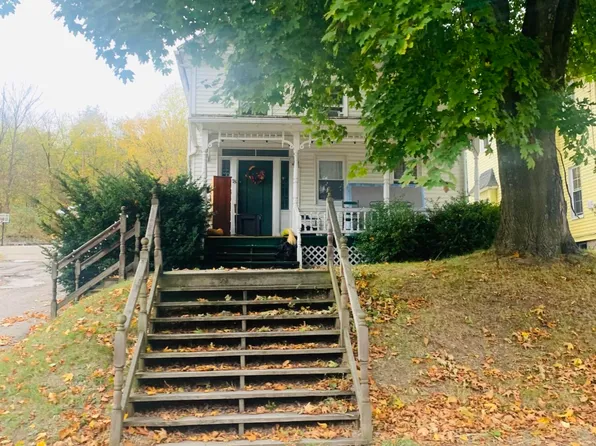 78 College Ave, Factoryville, PA 18419