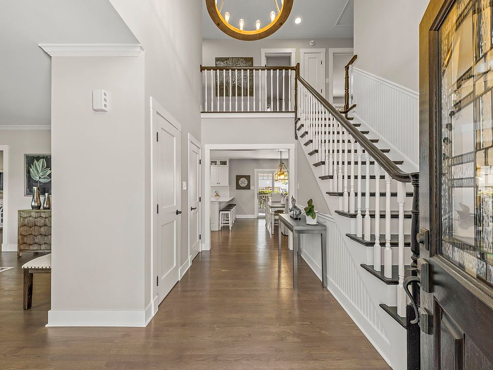 トップス yocchibbsan 10821 W Monroe St, Avondale, AZ 85323 | Zillow