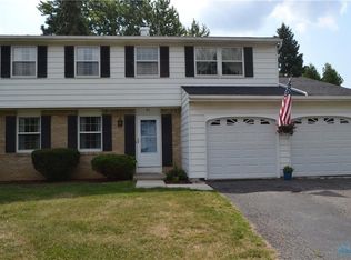 43 Ponderosa Dr, Oregon, OH 43616