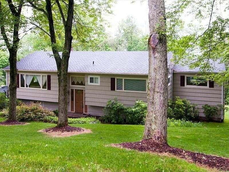 Raised Ranch with Open Floor Plan