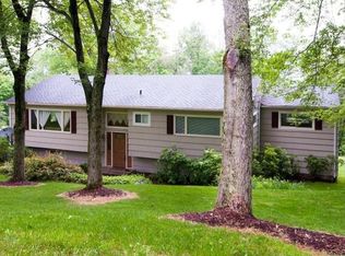 30 Fox Den Rd, Danbury, CT 06811