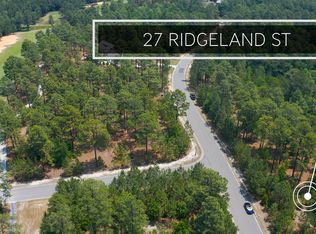 27 Ridgeland St, Pinehurst, NC 28374