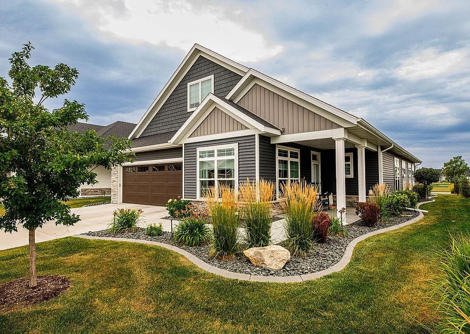 1st image of 813 Rania Way W