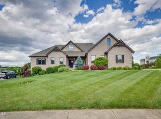 83 Hayfield Dr, Johnson City, TN 37615