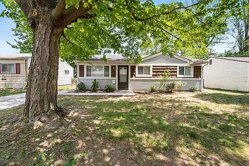 2055 Alanson St Photo 1