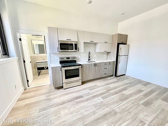 2nd image of 2826 Salmon St #G110