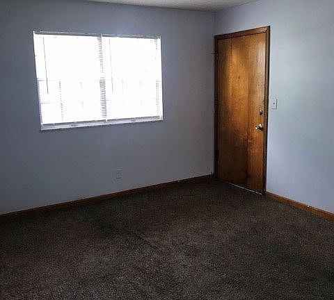 4th image of 5305 Sennridge Dr APT 2