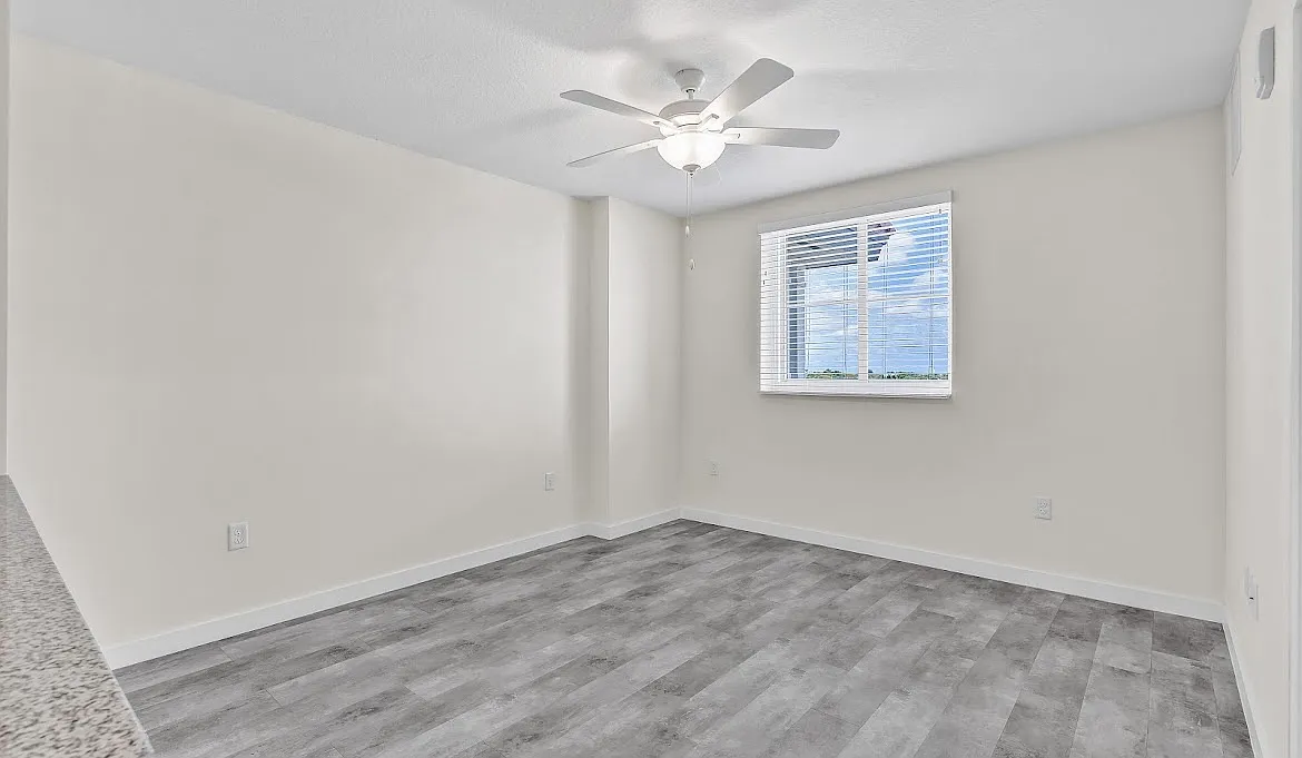 2 bed, 2.0 bath, 980 sqft, $2,370 — Photo 4
