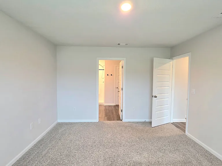 4389 Tiger Oak Ct — Photo 6