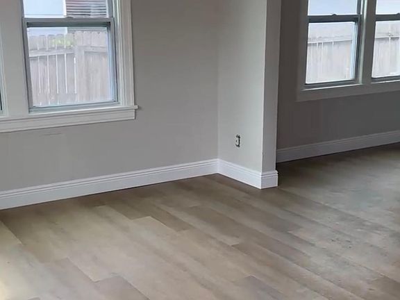 2nd image of 5405 Gulfport Blvd S #1