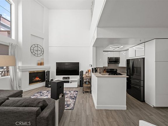 3rd image of 7110 La Tijera Blvd APT J202