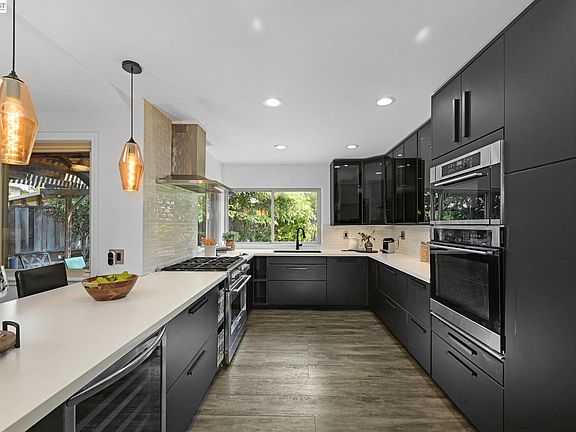 5th image of 491 Santander Dr