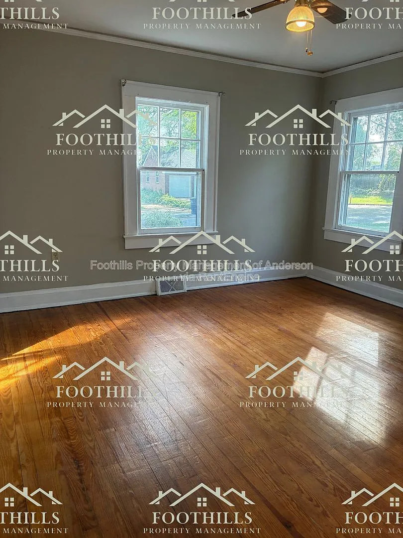 Building Photo - 611 Bonham Ct #A