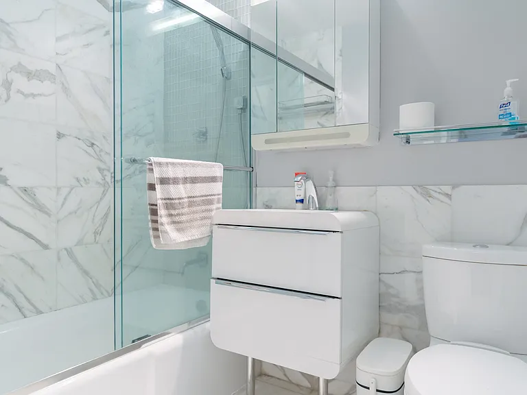301 E 66th St #9G — Photo 13