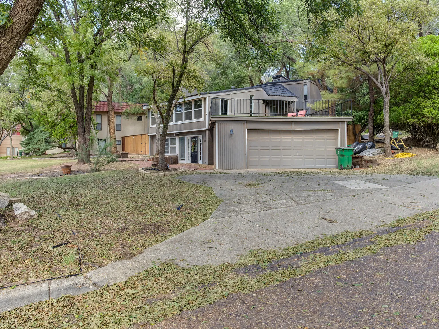 5 bed, 4.0 bath, 3067 sqft, $3,200 — Photo 4