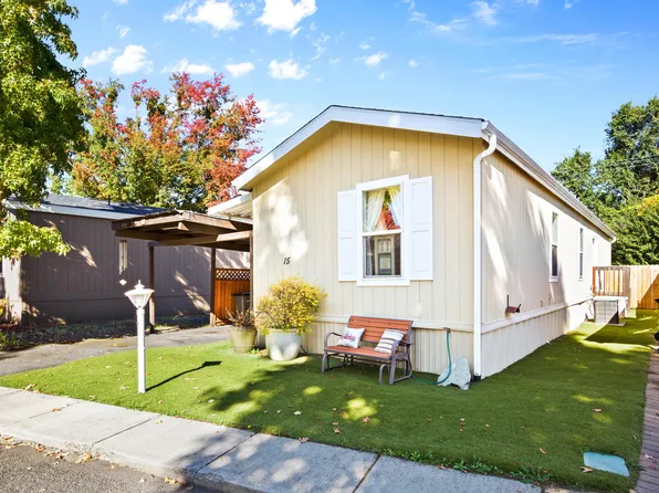 1055 N 5th St Unit 15, Jacksonville, OR 97530