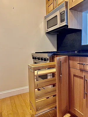 Rented by Compass | media 22