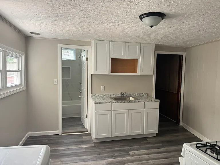 148 Plymouth St #1 — Photo 1