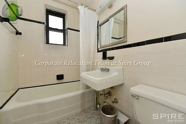 Rented by Spire Group | media 18