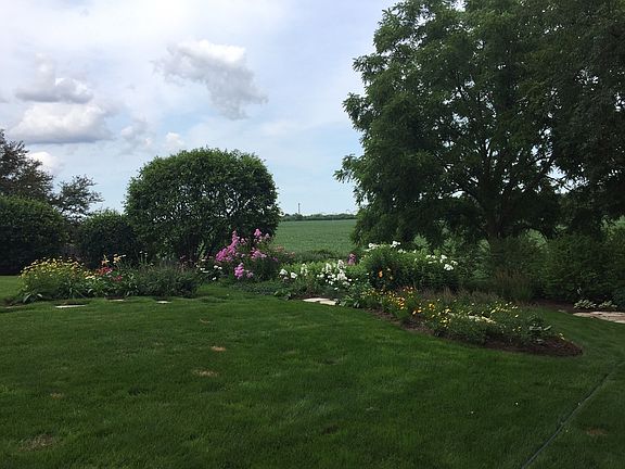 1/3 acre yard & Fully Fenced!