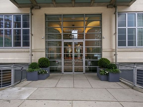 5th image of 27-28 Thomson Ave #Ws4